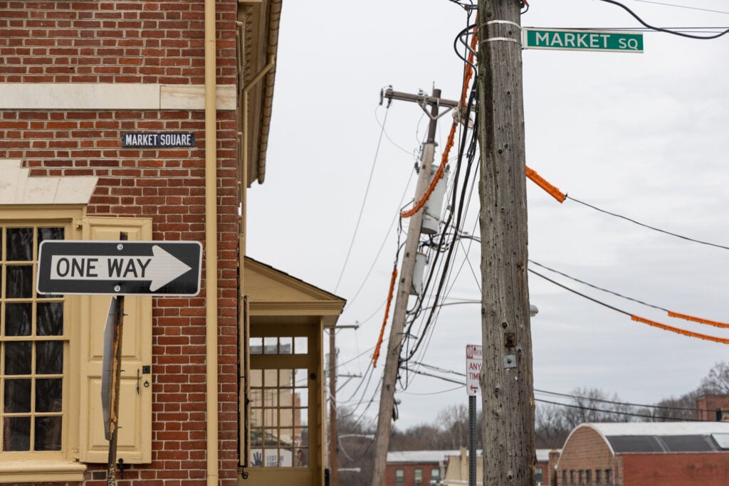 A sign reads Market Square