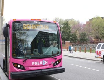 Philly PHLASH bus